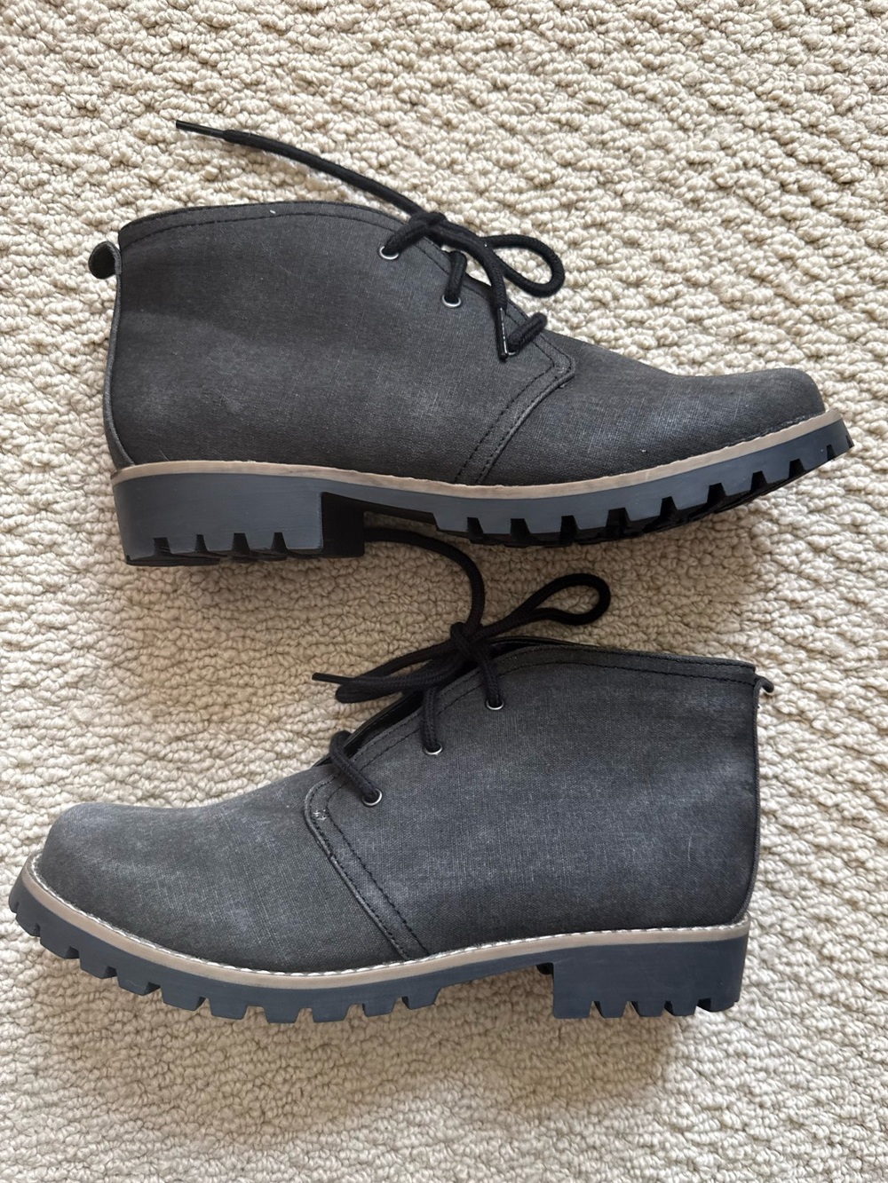 Cliffs by WHITE MOUNTAIN Charcoal Lace-Up Women's Chukka Boots